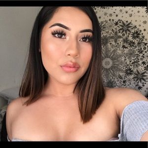 Meet your Posher, Esperanza